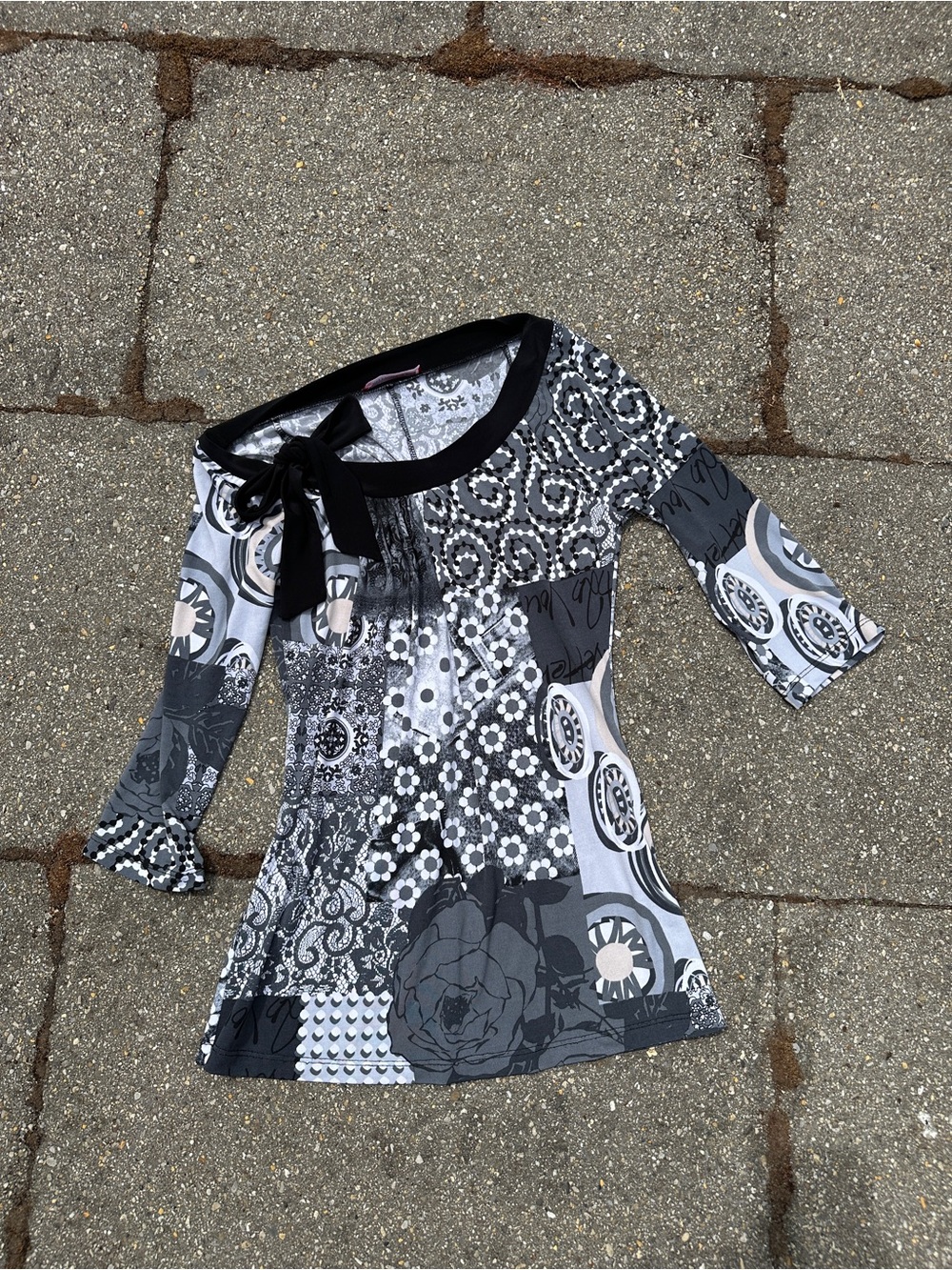 Porto San Francisco Y2K Mixed Patchwork Bow Accent Tunic Top - Fits Small - Picture 5 of 5